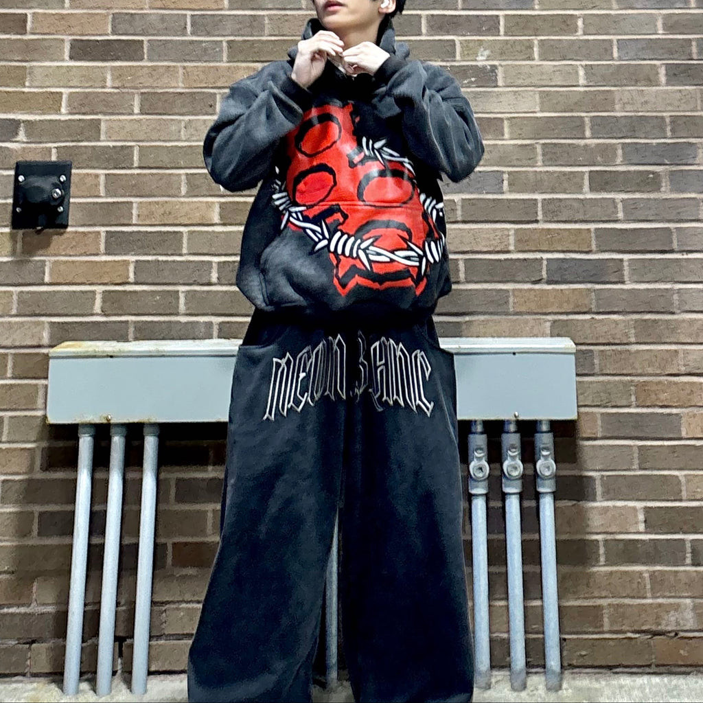 𝗕𝗟𝗔𝗖𝗞 𝗕𝗔𝗥𝗕𝗘𝗗 𝗪𝗜𝗥𝗘 𝗛𝗢𝗢𝗗𝗜𝗘 (𝗣𝗥𝗘 𝗢𝗥𝗗𝗘𝗥)